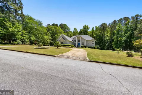 Exterior - 915 Magnolia Way, Hampton, GA 30228 photo 9 of 9