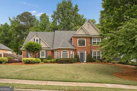 Exterior - 3899 Lake Ruby Ln, Suwanee, GA 30024 photo 6 of 7