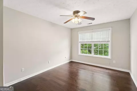 Bedroom - 3899 Lake Ruby Ln, Suwanee, GA 30024 photo 4 of 5