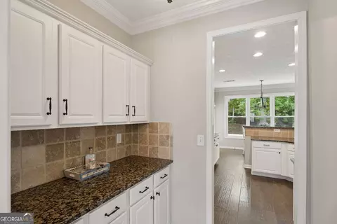 Entry Way - 3899 Lake Ruby Ln, Suwanee, GA 30024 photo 2 of 3