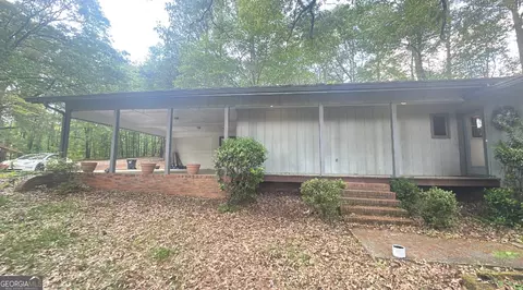 1988 Rockdale Cir, Snellville, GA 30078