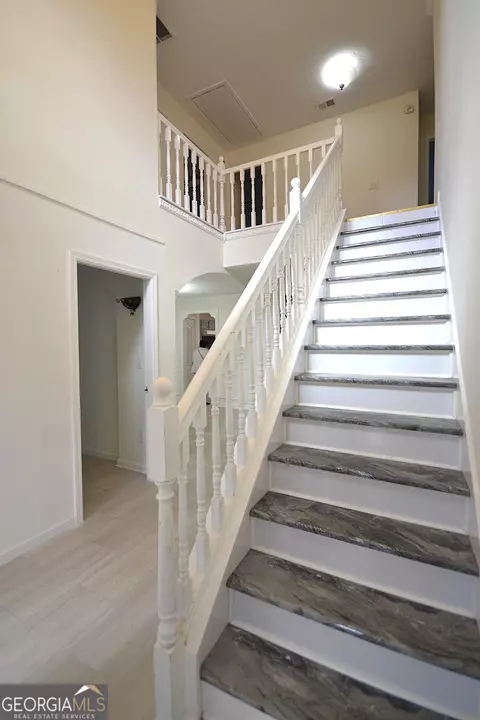 Entry Way - 6397 E Meyer Dr, Morrow, GA 30260 photo 2 of 2