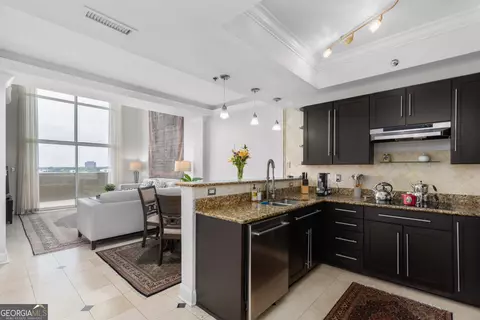 795 Hammond Dr #2408, Sandy Springs, GA 30328