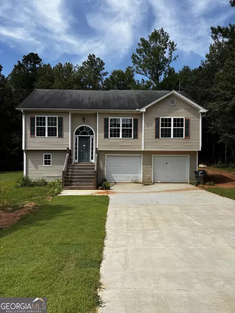 142 Longstreet Cir, Oxford, GA 30054