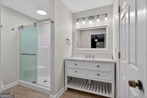Bath - 608 Waterview Dr, Lagrange, GA 30240 photo 7 of 8