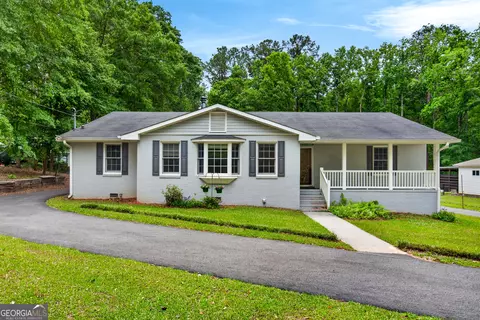 Exterior - 608 Waterview Dr, Lagrange, GA 30240 photo 17 of 18