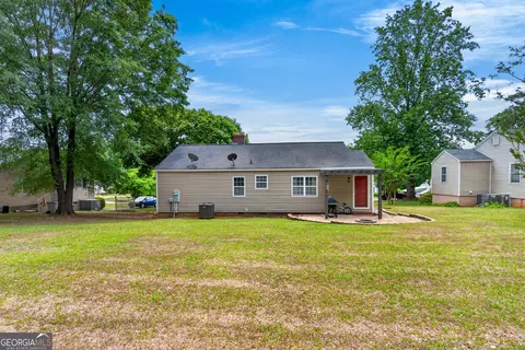 Exterior - 243 Beechwood Cir, Lagrange, GA 30240 photo 5 of 5
