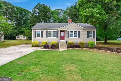Exterior - 243 Beechwood Cir, Lagrange, GA 30240 photo 3 of 5
