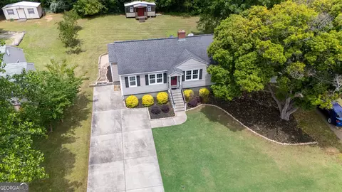 243 Beechwood Cir, Lagrange, GA 30240
