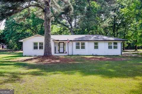 39 Payne Dr, Comer, GA 30629