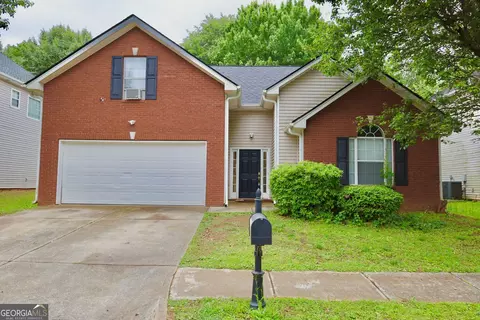 876 Ashton Oak Cir, Stone Mountain, GA 30083