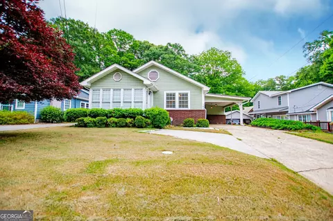 142 Oak Ave, Carrollton, GA 30117