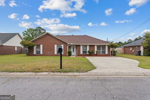 1386 Coalition Cir, Hinesville, GA 31313