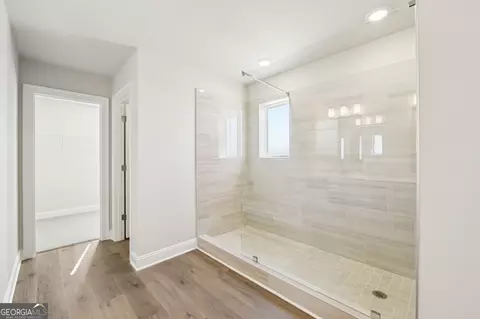 Entry Way - 1290 Whitman Cir, Monroe, GA 30656 photo 9 of 10