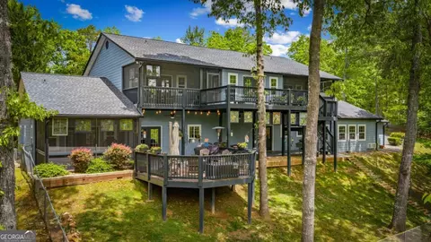 940 Knollwood Rd, Mineral Bluff, GA 30559