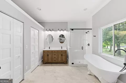 Bath - 420 Foreacre St, Cornelia, GA 30531 photo 3 of 5