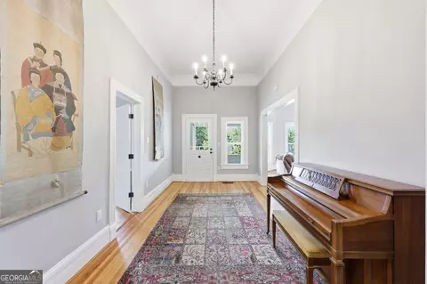Entry Way - 420 Foreacre St, Cornelia, GA 30531 photo 2 of 4