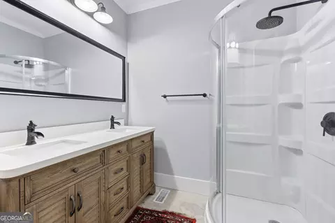 Bath - 420 Foreacre St, Cornelia, GA 30531 photo 5 of 5