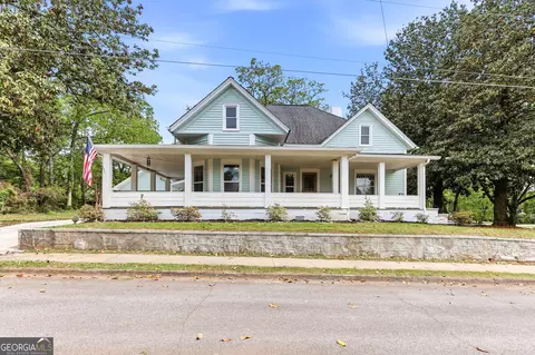Exterior - 420 Foreacre St, Cornelia, GA 30531 photo 11 of 19