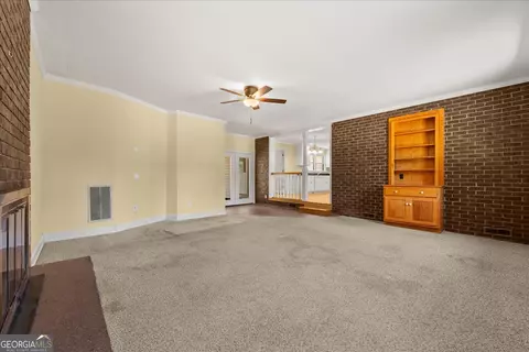 Living - 110 Riverside Dr, Washington, GA 30673 photo 3 of 4