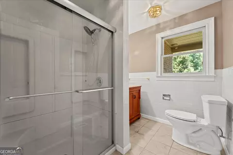 Bath - 110 Riverside Dr, Washington, GA 30673 photo 1 of 5