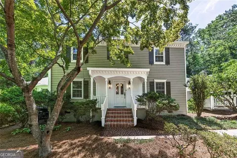 1670 Huntington Dr, Marietta, GA 30066