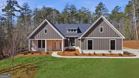 125 Scarlett Pippin Dr, Clarkesville, GA 30523