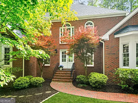 895 Waddington Ct, Sandy Springs, GA 30350
