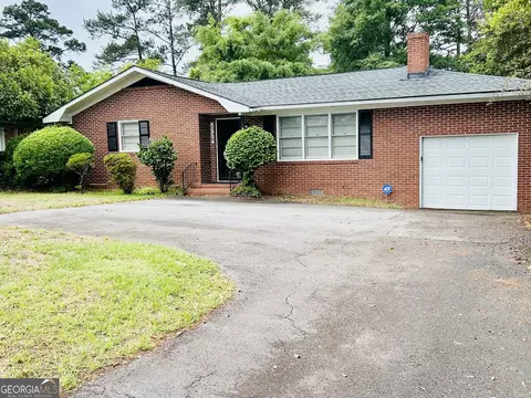 1720 Upper River Rd, Macon, GA 31211