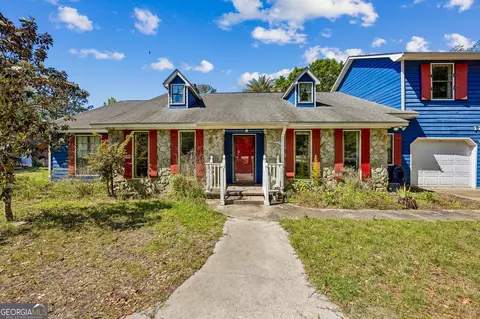 1746 Scrubby Bluff Rd, Kingsland, GA 31548
