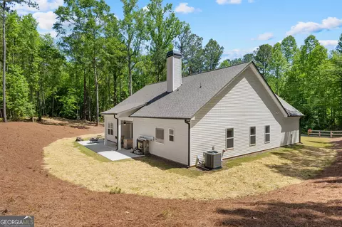 Exterior - 1298 Mud Green Rd, Temple, GA 30179 photo 6 of 10