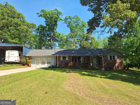 4241 37th Ct SW, Lanett, AL 36863