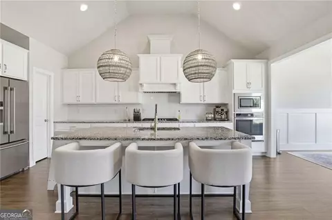 Kitchen - 77 Wallace Dr, Winder, GA 30680 photo 1 of 3