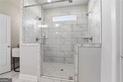 Bath - 77 Wallace Dr, Winder, GA 30680 photo 5 of 5