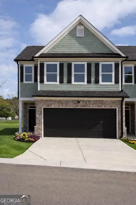 15 Crest Dr #1, Hartwell, GA 30643
