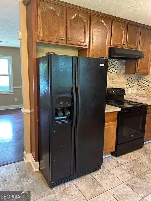 105 Longstreet Cir, Oxford, GA 30054