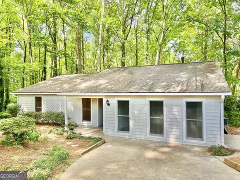1523 Seafoam Ct, Marietta, GA 30066