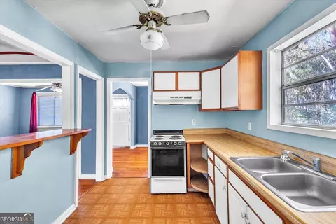 Kitchen - 177 Winoca Dr, Midway, GA 31320 photo 3 of 3