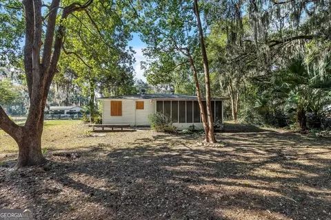 Exterior - 177 Winoca Dr, Midway, GA 31320 photo 4 of 5