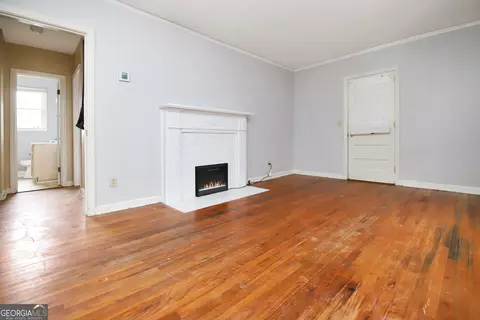 Living - 222 Beechwood Cir, Lagrange, GA 30240 photo 1 of 3
