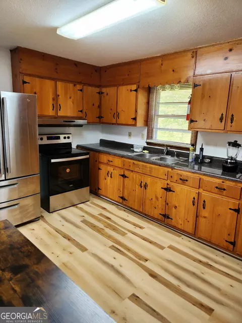Kitchen - 389 Collins Rd, Toccoa, GA 30577 photo 1 of 3