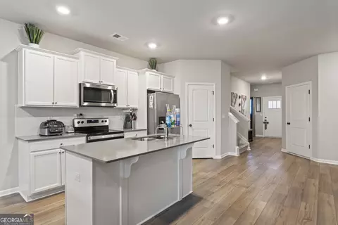 Entry Way - 11940 Brightside Pkwy, Hampton, GA 30228 photo 4 of 8