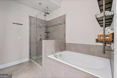 Bath - 3239 Hartford Mill Dr, Duluth, GA 30097 photo 3 of 4