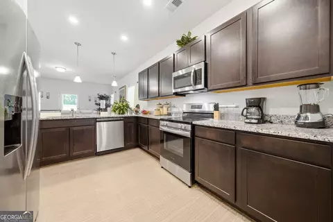 Kitchen - 637 Simmons Dr, Temple, GA 30179 photo 1 of 2