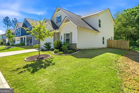 Exterior - 637 Simmons Dr, Temple, GA 30179 photo 1 of 5