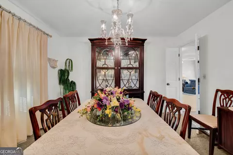 Dining - 1018 Hardman Morris Rd, Colbert, GA 30628 photo 2 of 6