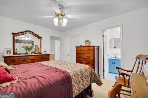 Bedroom - 1018 Hardman Morris Rd, Colbert, GA 30628 photo 5 of 9