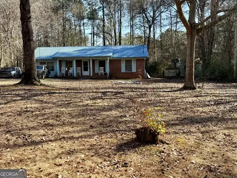 1021 Smith Andrews Dr, Elberton, GA 30635
