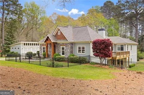 4831 Lakewood Dr, Acworth, GA 30101