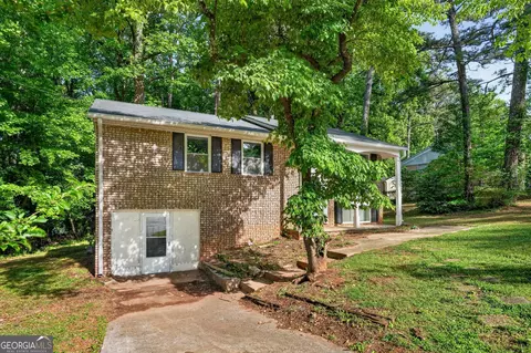 6444 Fleur De Lis Dr, Morrow, GA 30260